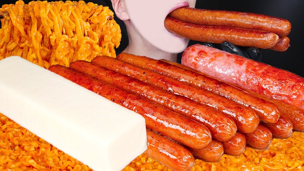 ASMR SAUSAGE CHEESE CHEESY CARBO FIRE NOODLES NUCLEAR FIRE SAUCE COOKING MUKBANG 먹방咀嚼音 EATING SOUNDS