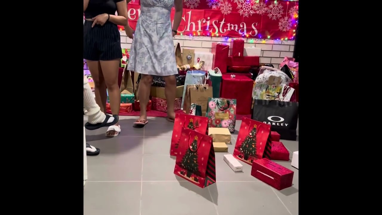 Funny Christmas Party games and exchange gifts 2023😍@teamchuainoz ​⁠