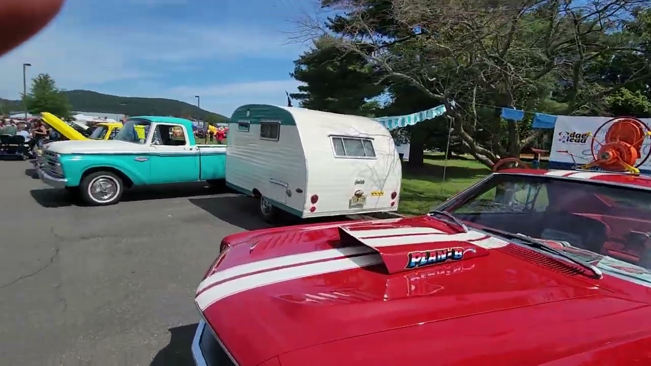 Dead Man's Curve Car Show ! part one