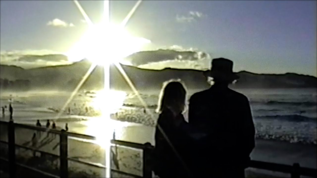 Visti's Vinyl Collective ft. Emma Sehested Høeg - Sunshine In Atalaya (Officiel Video) - s0802