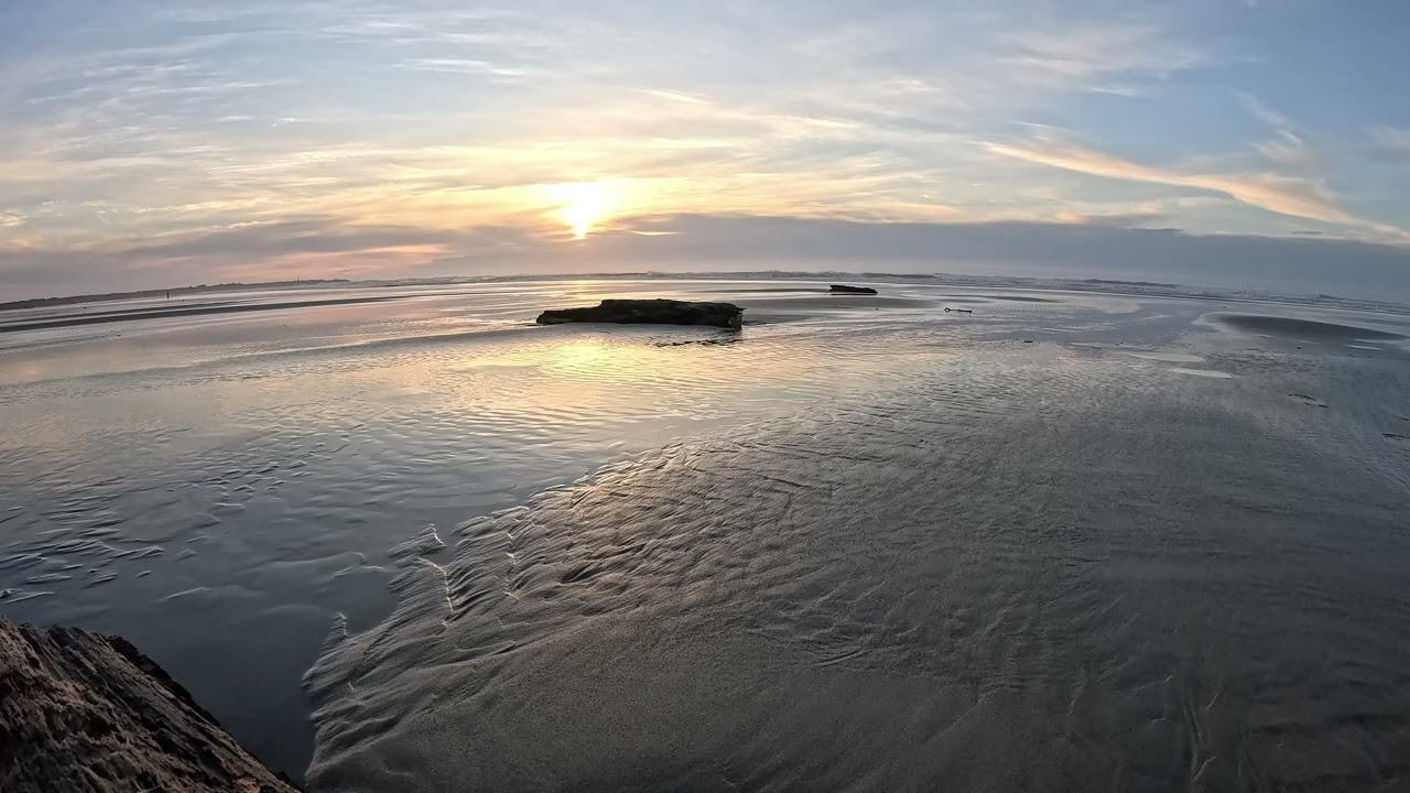 Relax To Pacific Ocean Waves, Wind, And Sand (Sunset To Dark Florence Oregon Beach)