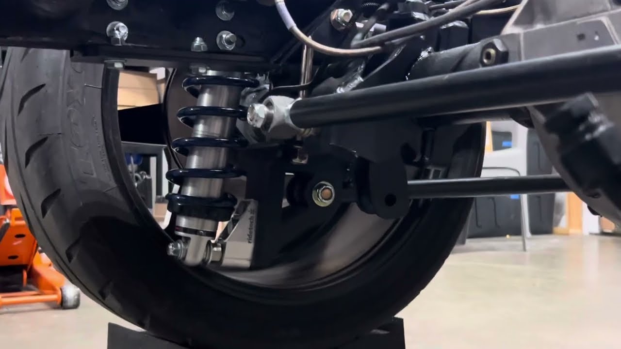 1999 Twin Turbo T56 Silverado Ridetech 4 Link Installation Review - GMT800 Pro-Touring Build