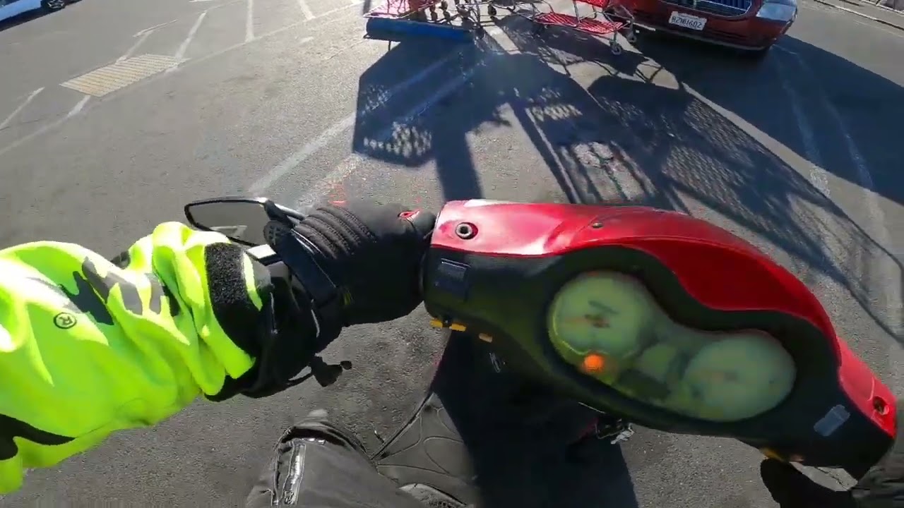 MY ICEBEAR HAWKEYE 150CC SCOOTER IS RUNNING GOOD AGAIN ..😁👍