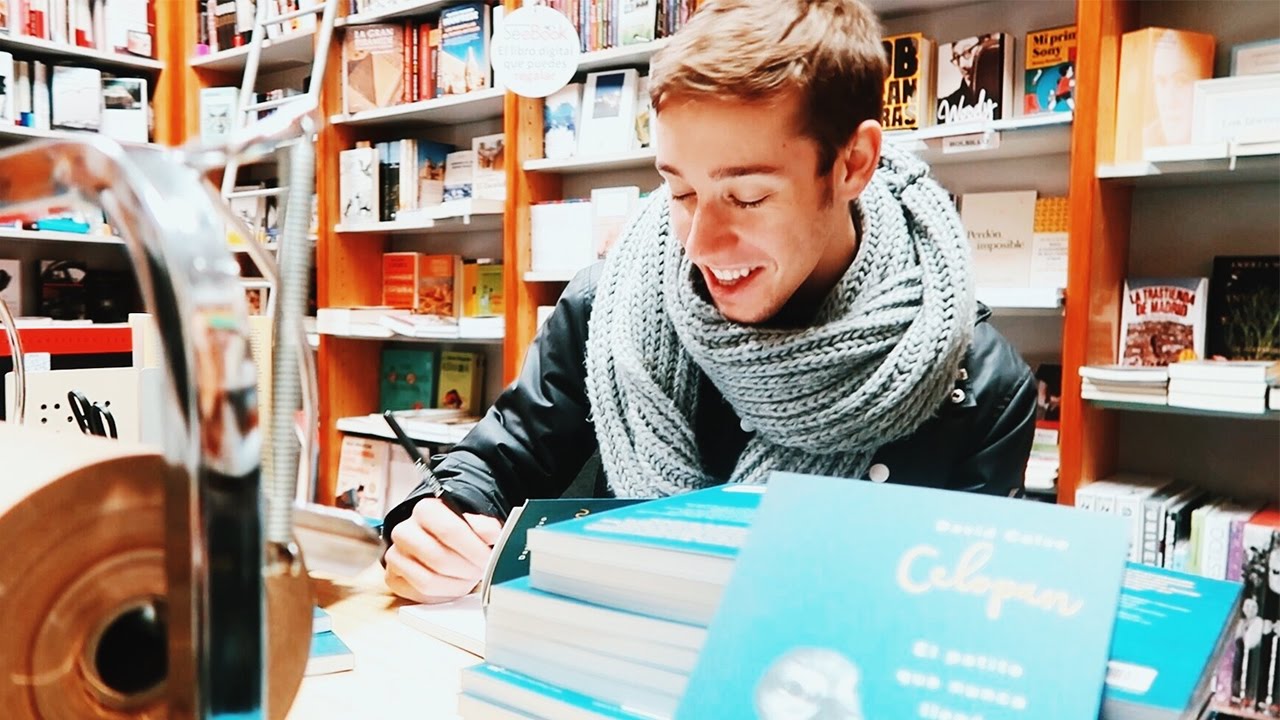ME CUELO EN LIBRERÍAS A FIRMAR MI LIBRO