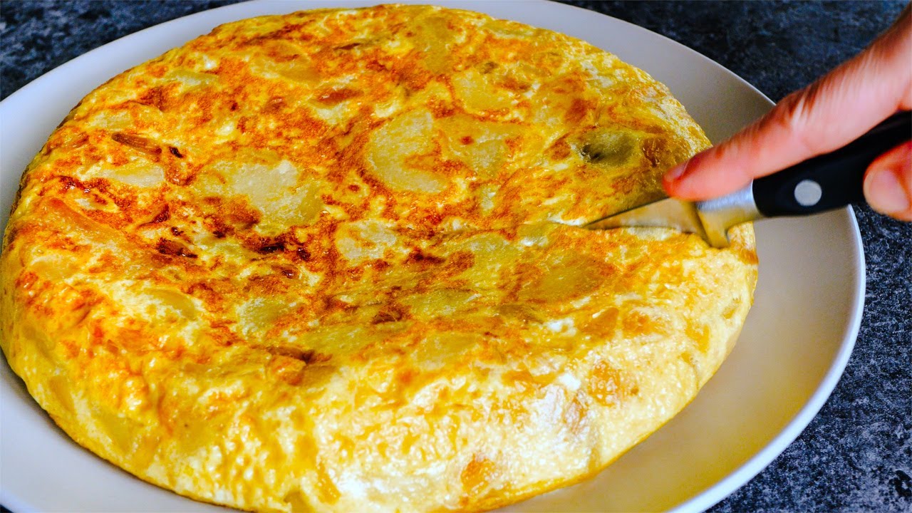 Traditional Spanish omelette with ONLY 3 ingredients! Everyone will be delighted