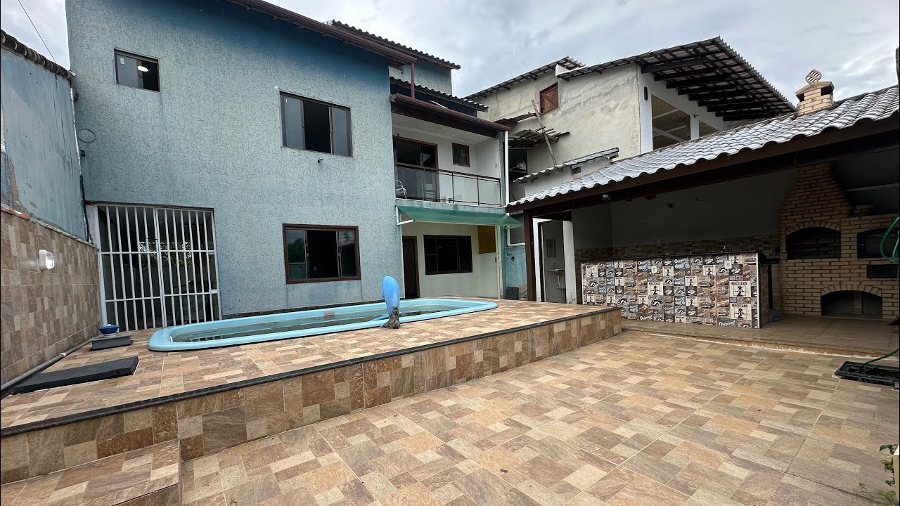 Casa com 4 quartos 10 minutos da praia em Unamar - Cabo Frio