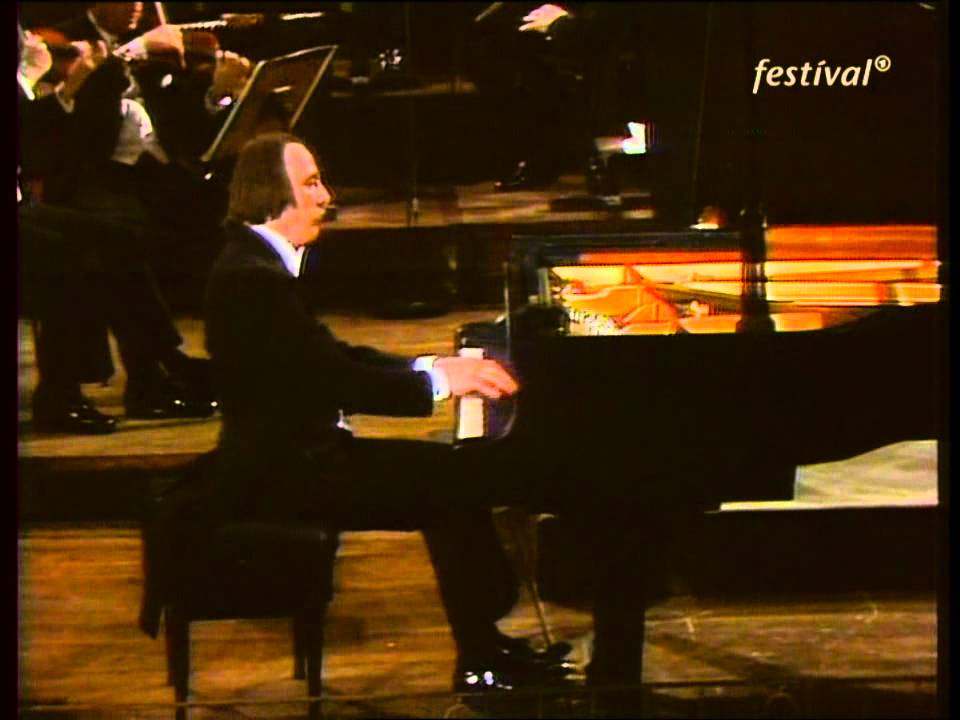 Michelangeli-Beethoven-Piano Concerto No.5-part 3 of 4 (HD)