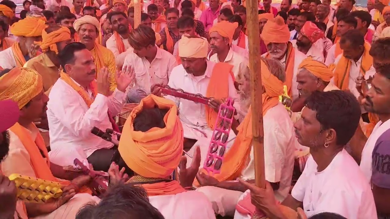 Aadivasi bhajan गुरु शरण मा रेवा दो मनी#shivgurukesaavankegaana #bhajan #viral 