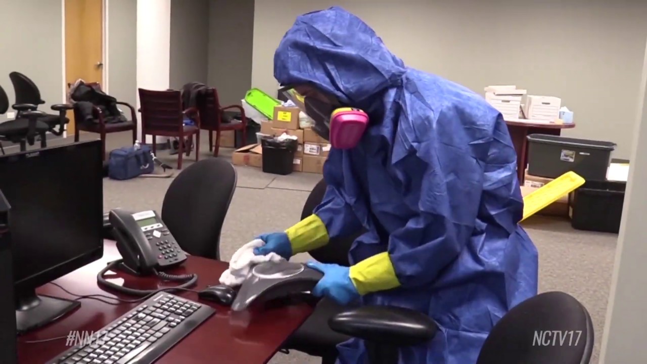 Experts Tell Us The Best Way to Clean a COVID-19 Area