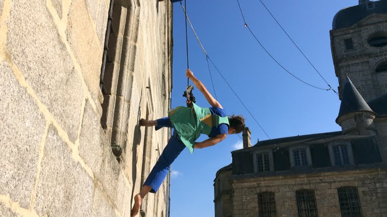 Spectale de danse verticale aux &Eacute;chapp&eacute;es belles