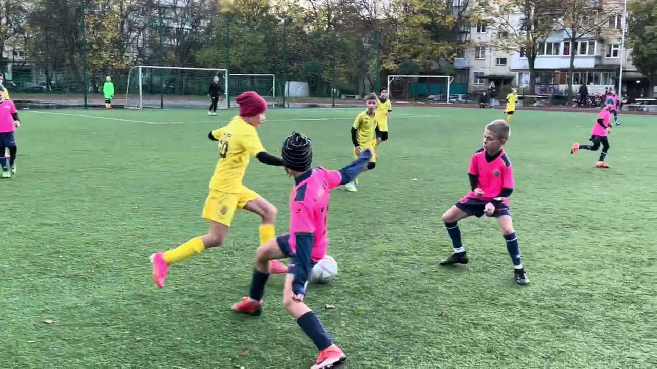 ЯНТАР Новояворівськ - КЗ РУХ Львів 3:1 1тайм