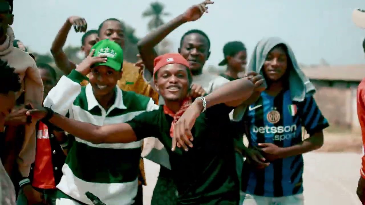 Collectif Made In Awa - Bic Rouge (Clip Officiel)