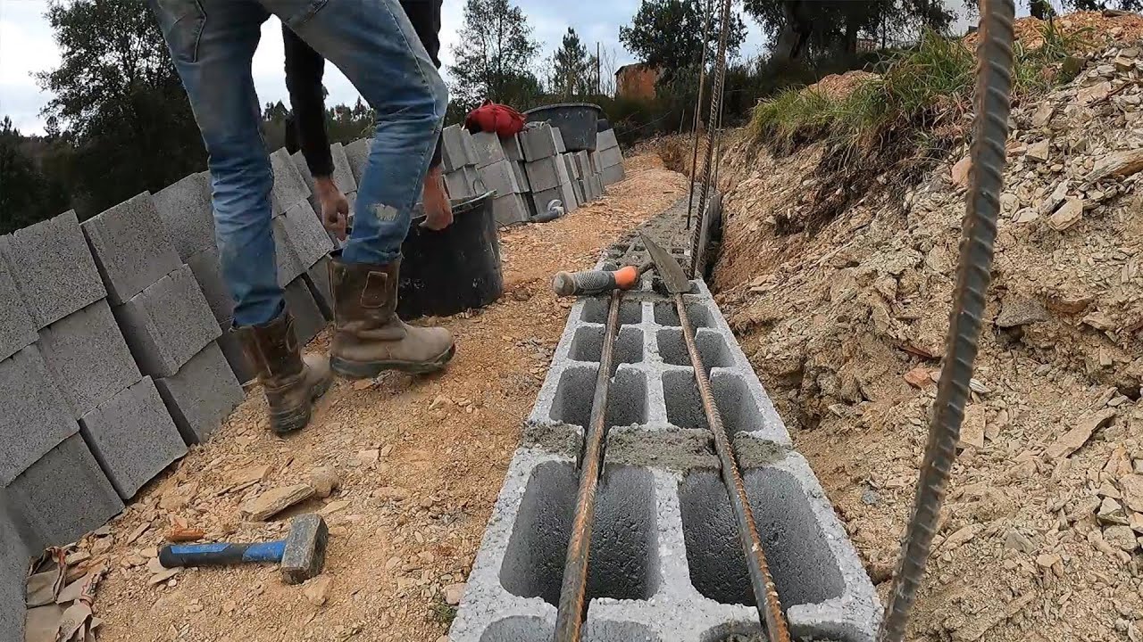 S3E3: ALREADY MAKING MISTAKES ON THE RETAINING WALL