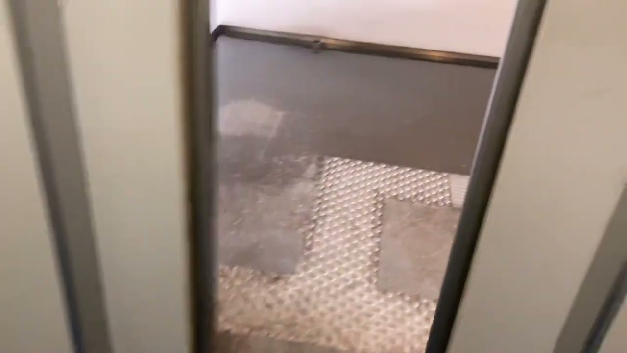 泉大津にある施設　日立エレベーター　アルザ