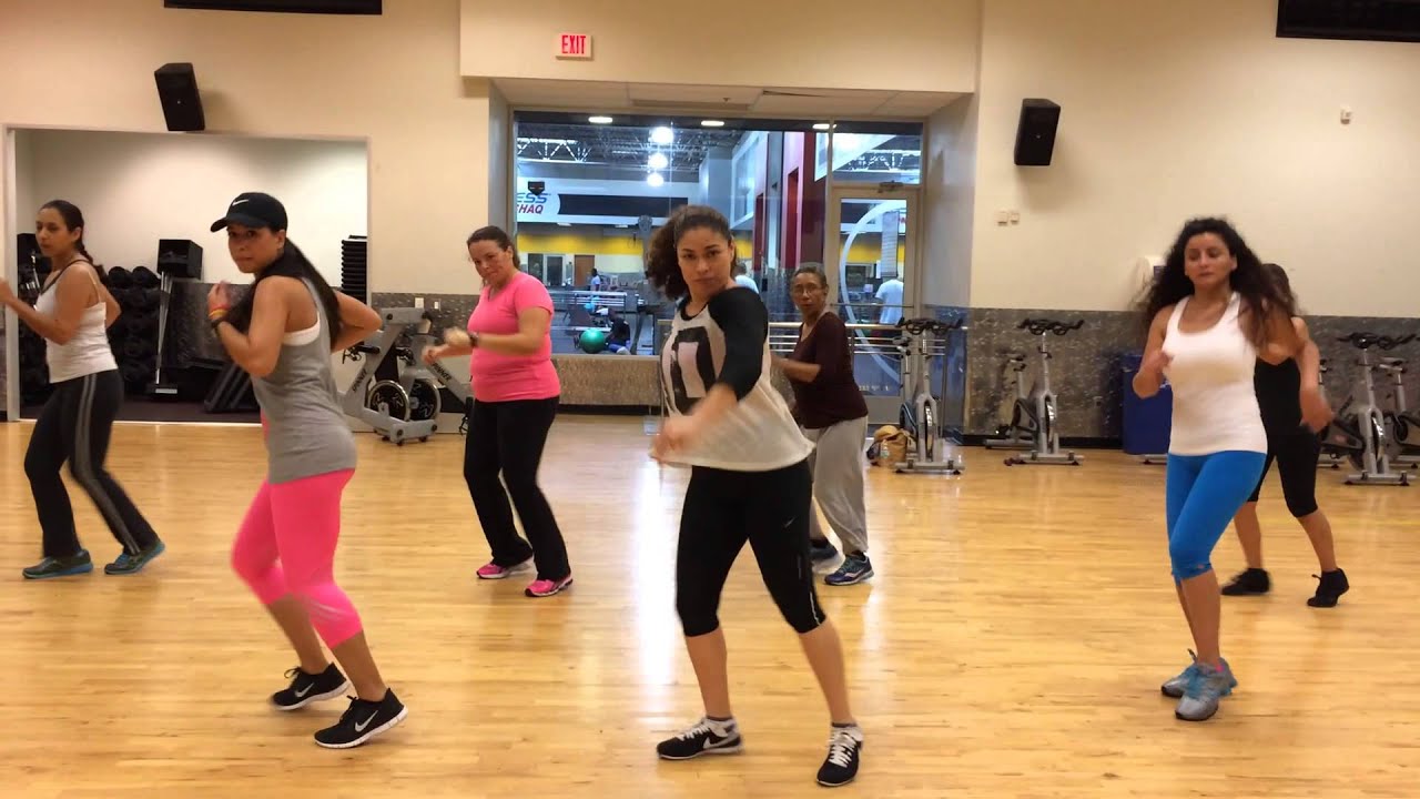 Zumba with Erika Pa'Mayte by :Carlos Vives