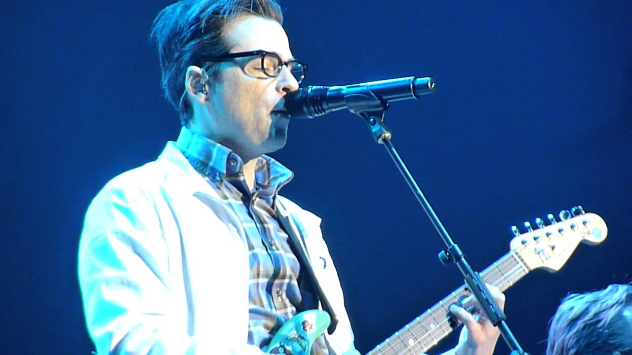 Weezer - My name is Jonas @ Heineken Music Hall Amsterdam (1/7)