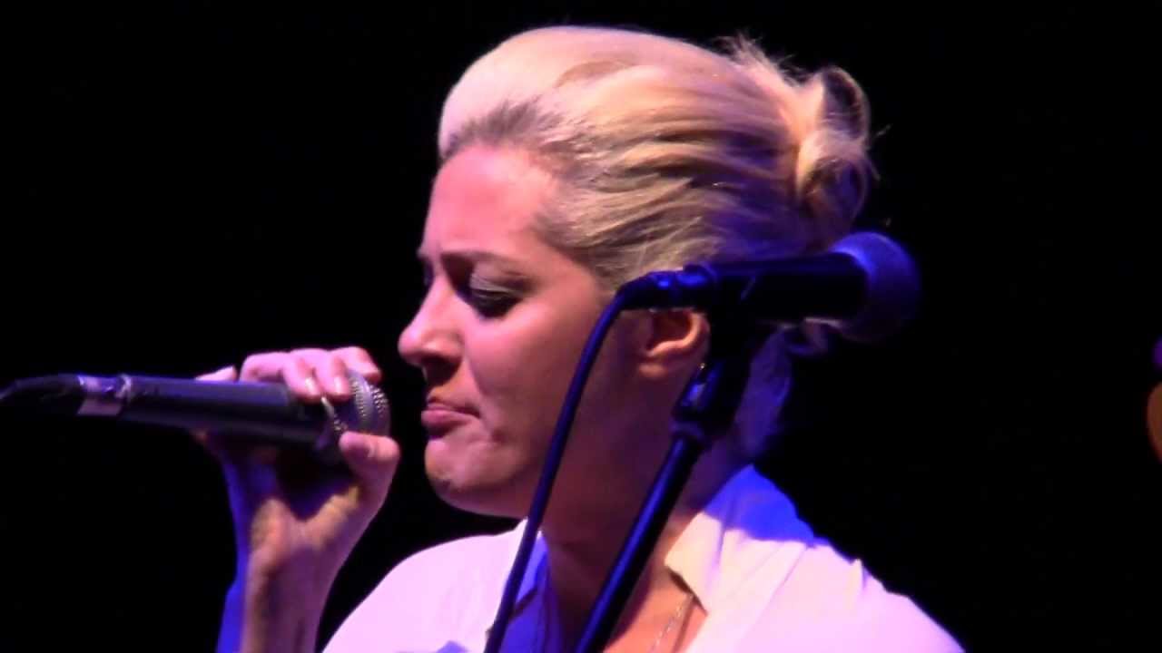 Νυν και Αεί | Νατάσσα Μποφίλιου | Ρωμιοσύνη