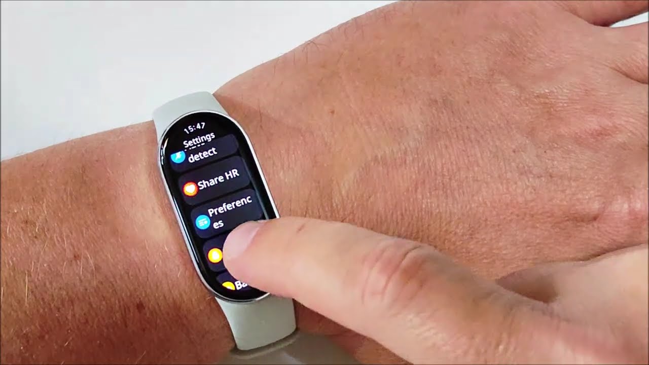 Xiaomi Smart Band 10 — практическое применение пульса, SpO₂, уровня стресса и меню