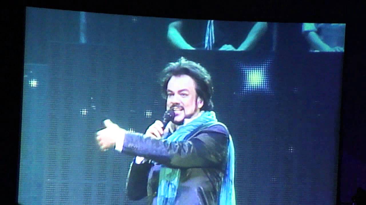 Киркоров. Речь. Runā latviski [Arena Riga, 31.10.2013]