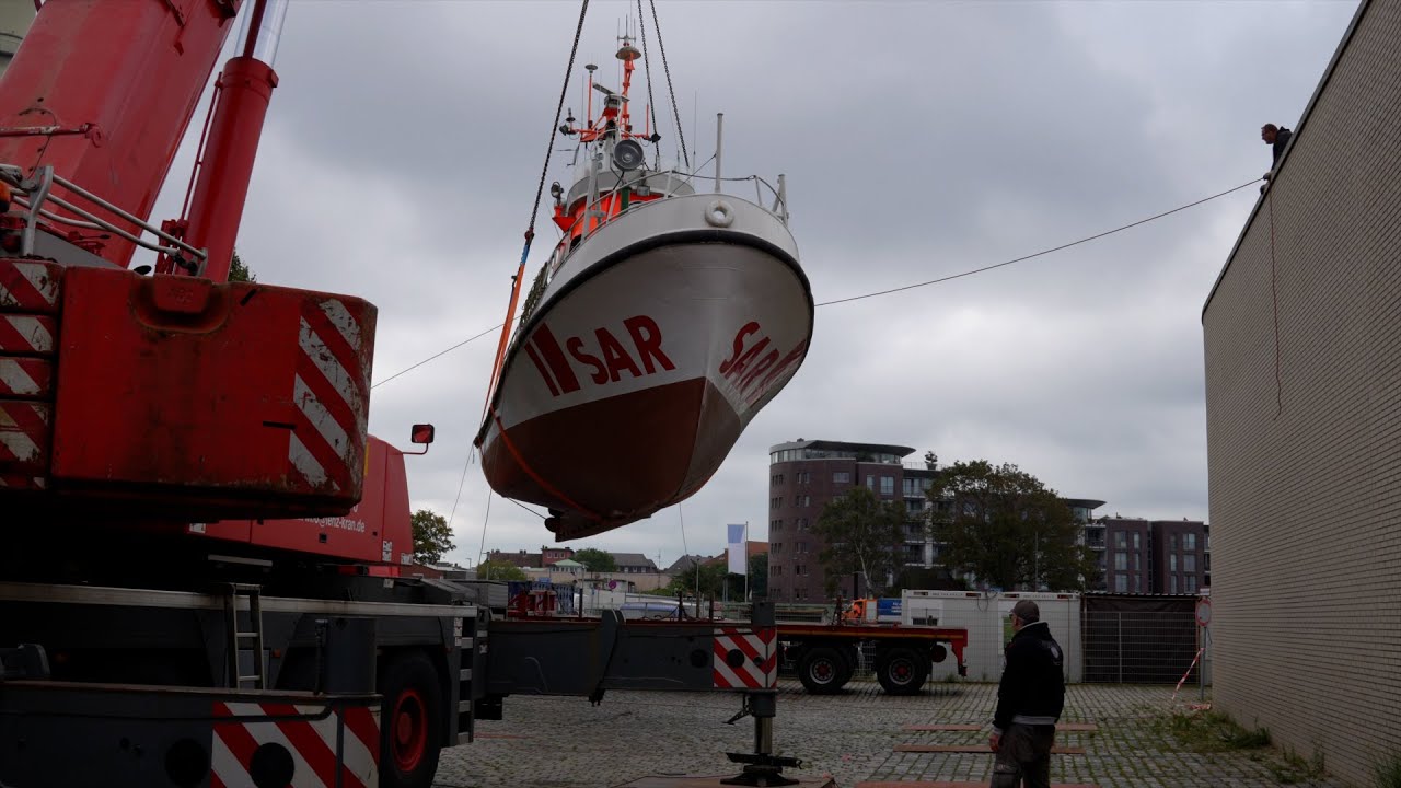 Bremerhaven: Das Schifffahrtsmuseum lässt den Seenotrettungskreuzer „Hans Lüken“ fliegen