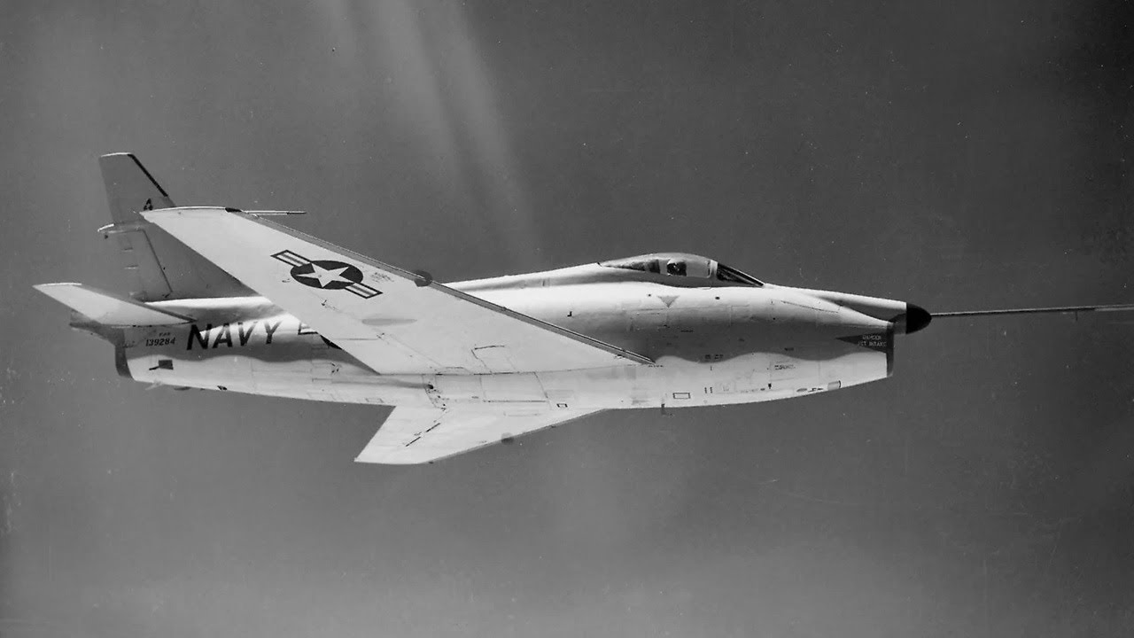 Истребитель FJ-2 Fury