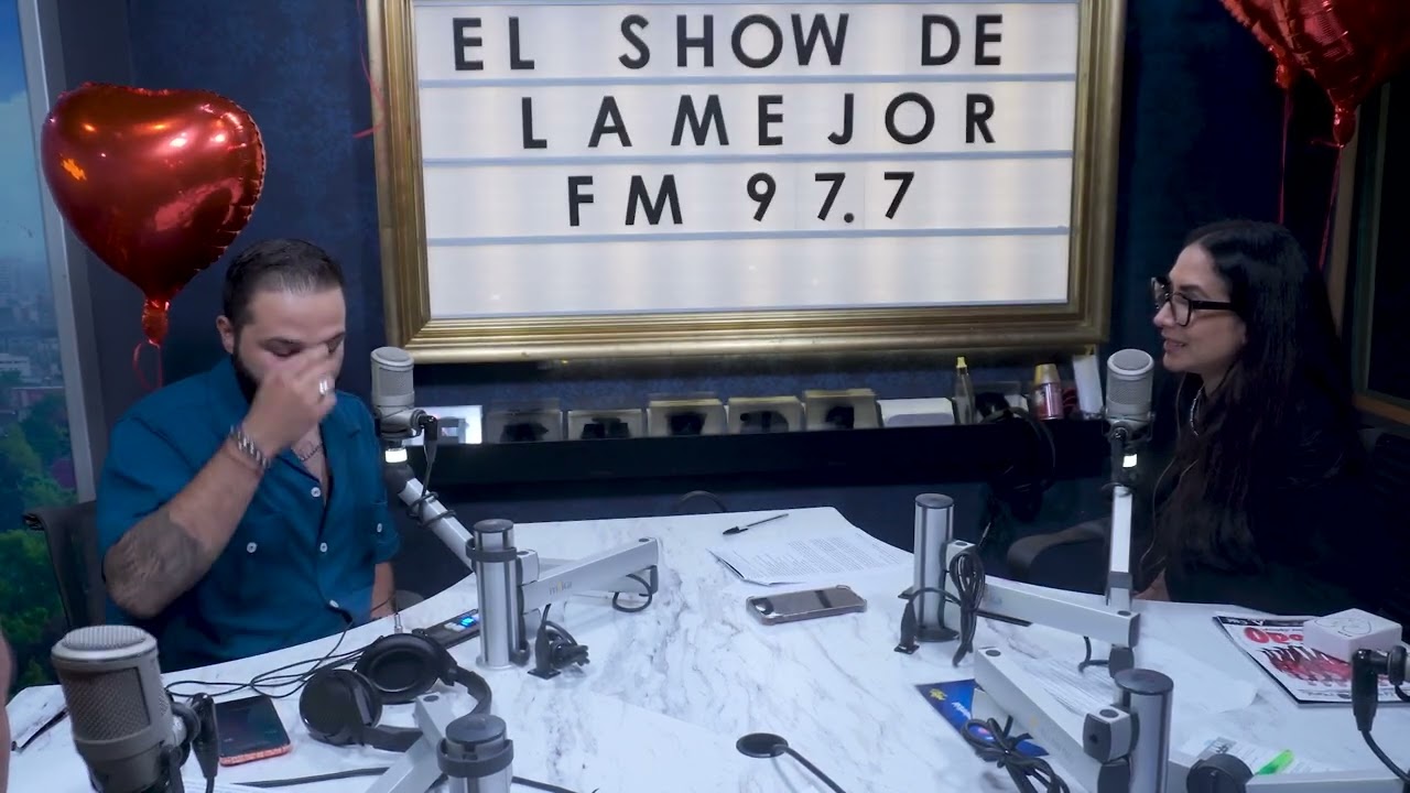 LEONARDO AGUILAR presenta 
