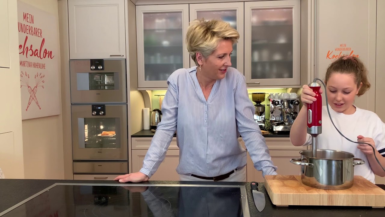 Kochsalon Unplugged: Tomatensuppe mit gefüllten Käsecroutons