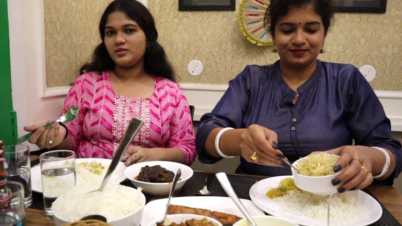 Epare Bangla Siliguri | Bengali Thali | Rice | Kachu Pata Chingri | Bhuna Mutton | Good Experience
