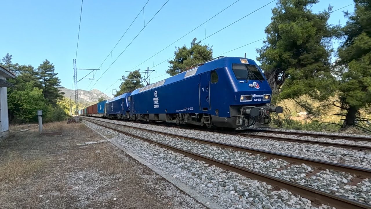 Freight and passenger trains at Charadra pass