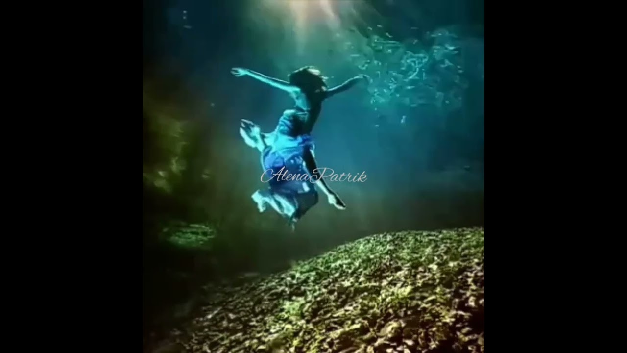 Алена Патрих #стихиаленапатрих #poetessa #стихиоглавном