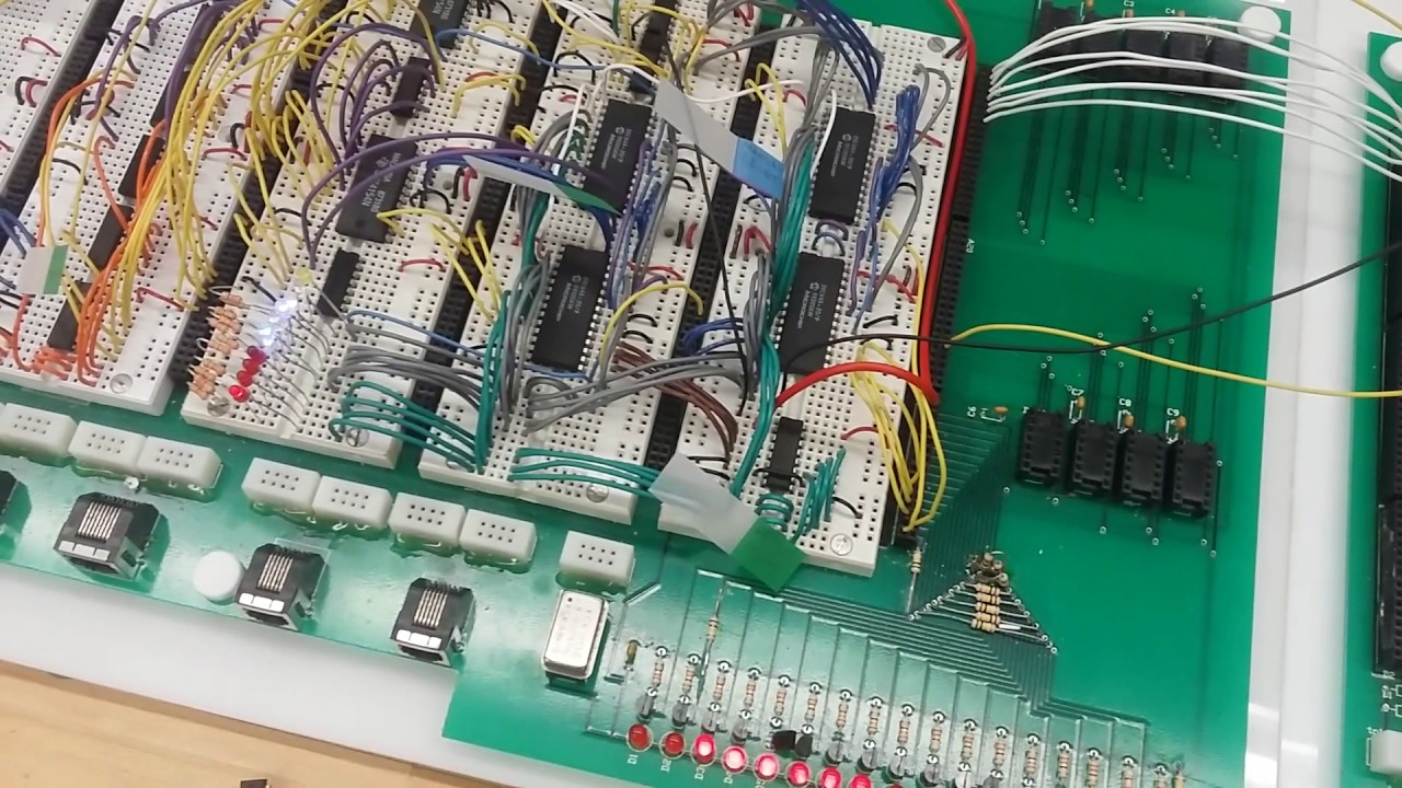 TTL Breadboard CPU Computing Square Numbers