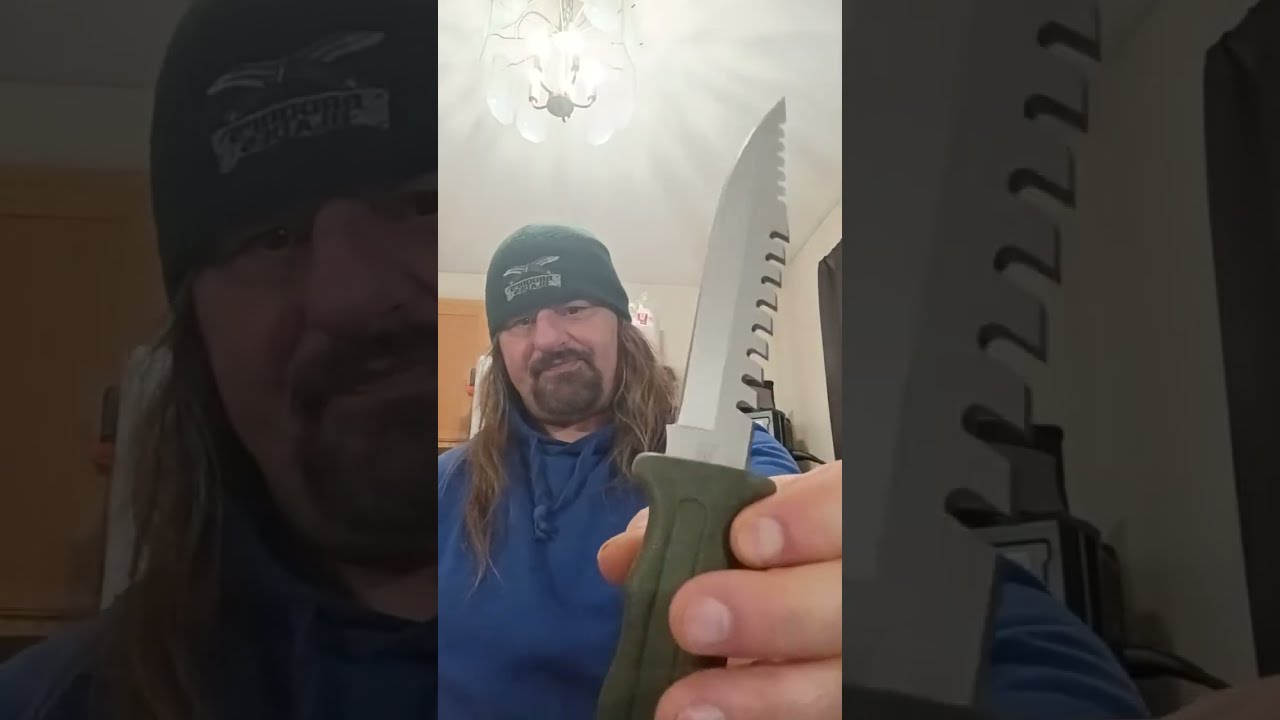 Broddi is Friday night live with the blade show