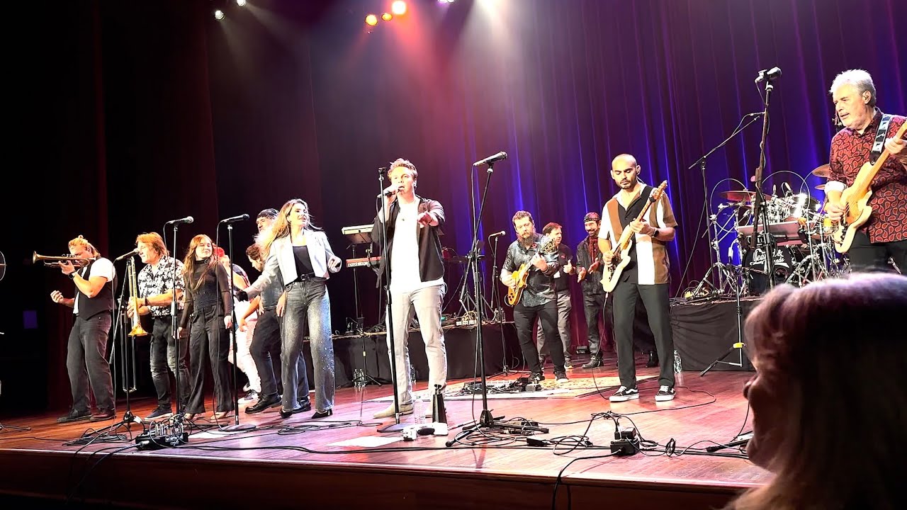 Leonid & Friends with Maria Telesheva - Live in Salem #chicago #Earth Wind & Fire #music