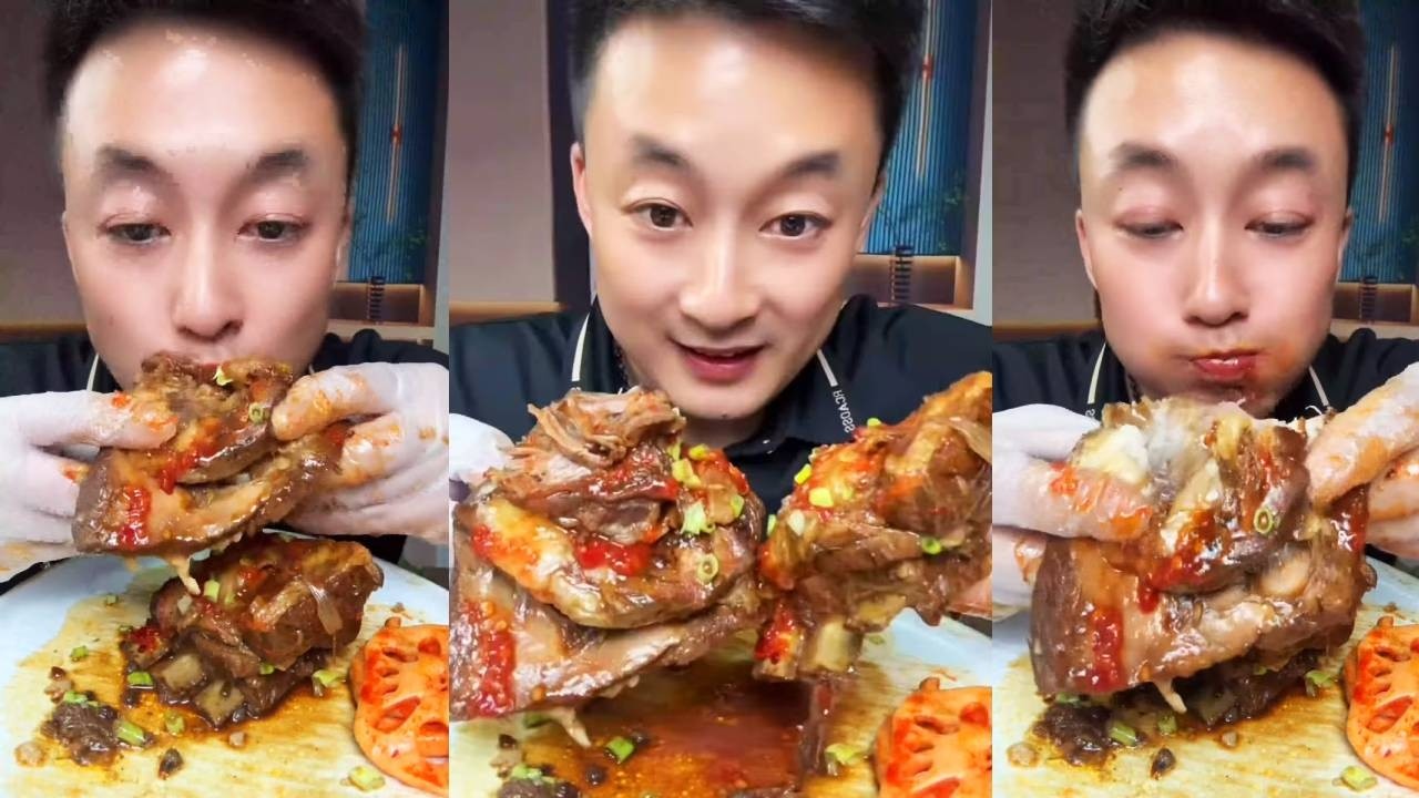 The fragrant braised pork knuckle is incredibly satisfying to eat.