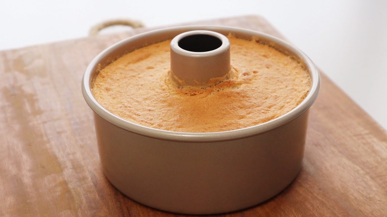 Angel Food Cake 天使蛋糕 | Apron