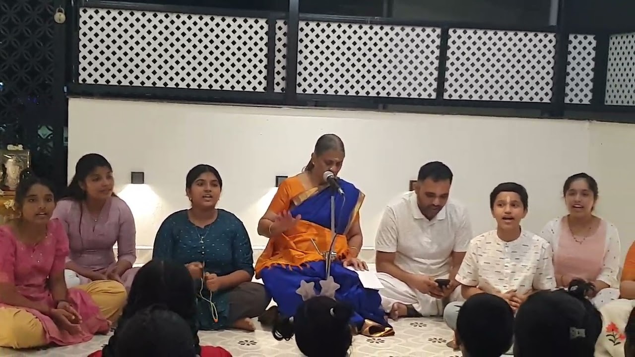 Margazhi Namasankeerthanam by Smt. Bala Venkatasubbu and SNS family
