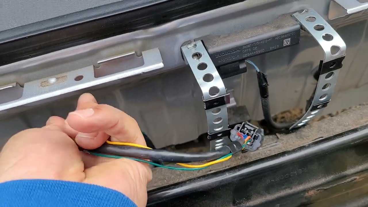 How To Install Blind Spot Detection System. Rydeen BSS-ONE. 2016-2021 Honda Civic. Pt1