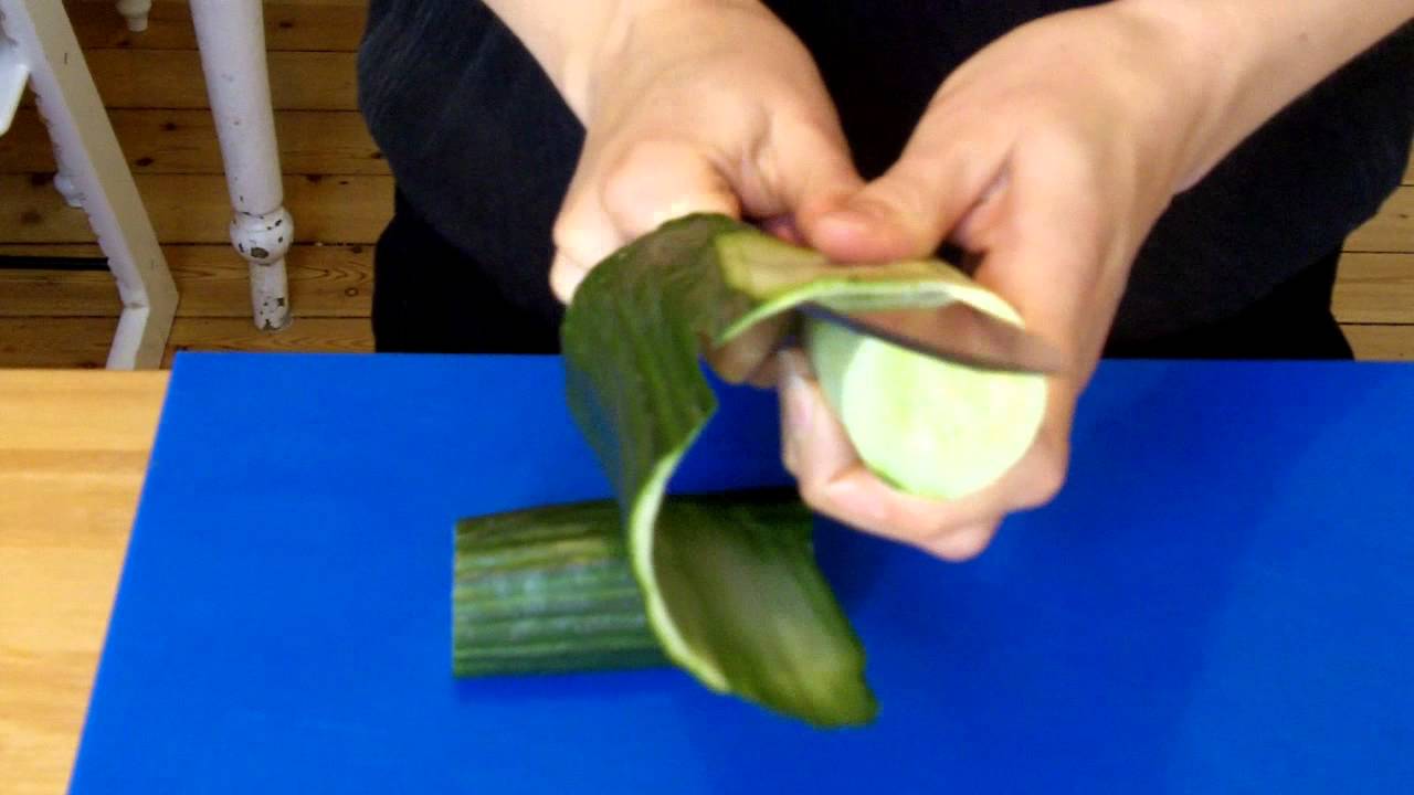 Lav japanske agurkestave til sushien