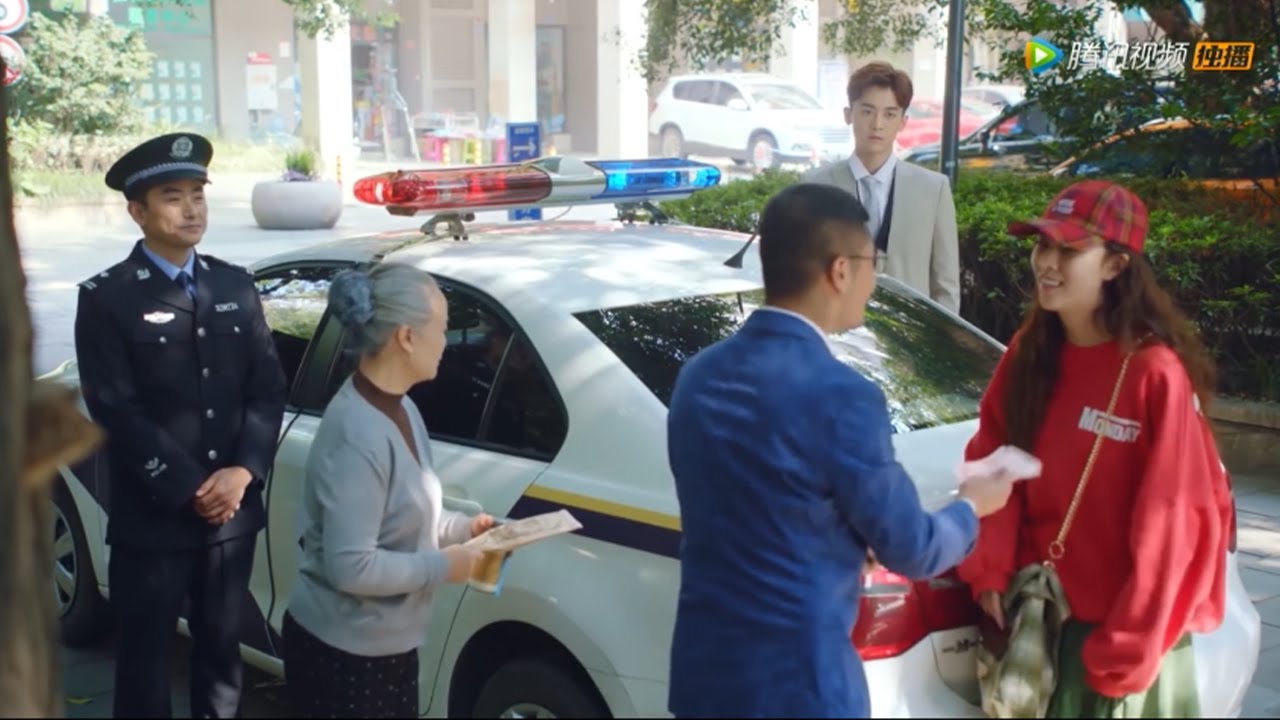 💕小娇妻帮助走丢的奶奶回家，霸道总裁骄傲：我老婆太善良了！|走进你的记忆 Chinese drama