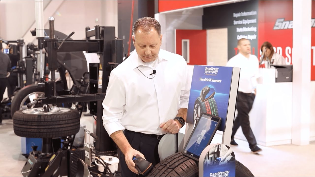 TreadReader™ HandHeld scanner at SEMA 2022
