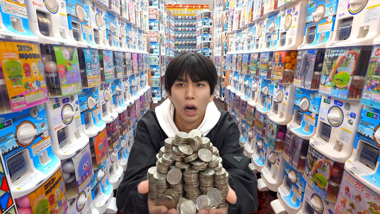 世界一ガチャガチャが多い店で人気トップ10を回すまで帰れません。