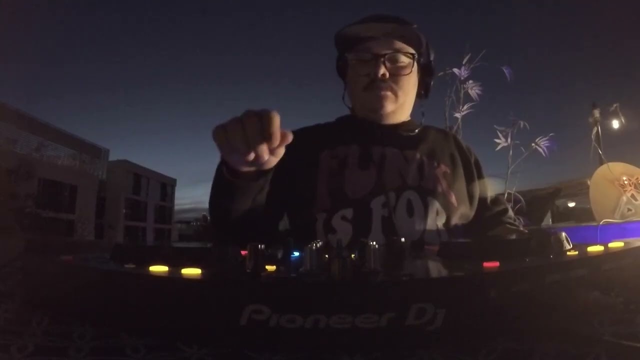 MARTIN YEE   COFFEE ROOM #pionnerdj #disco #techhouse 720p