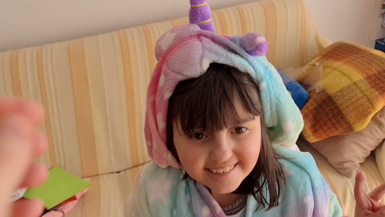 Tanti auguri,Elena per i tuoi 15 anni 🥳 La tua forza e determinazione vincono su tutto❤