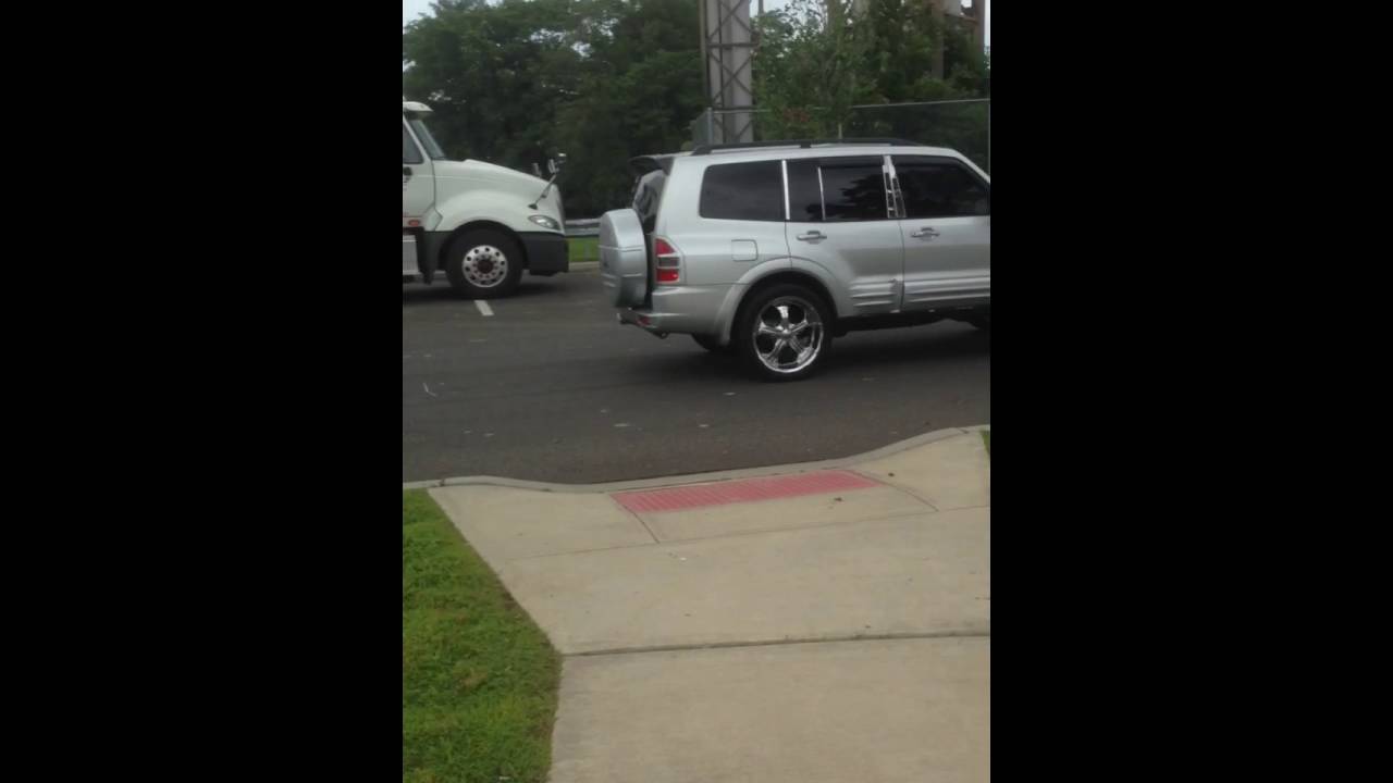 2001 Mitsubishi Montero super charged