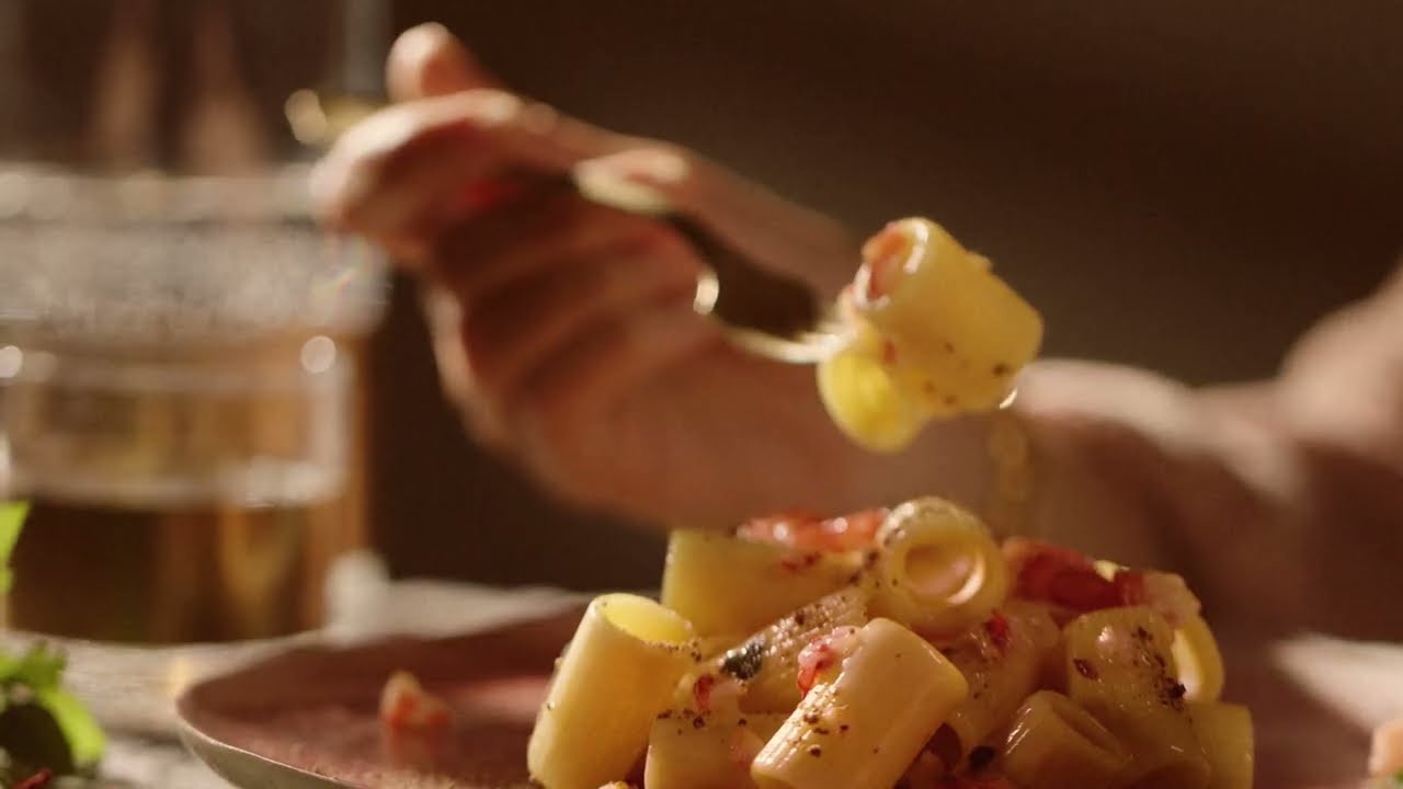 Barilla Al Bronzo Mezzi Rigatoni With White Butter, Red Shrimp And Caper Powder