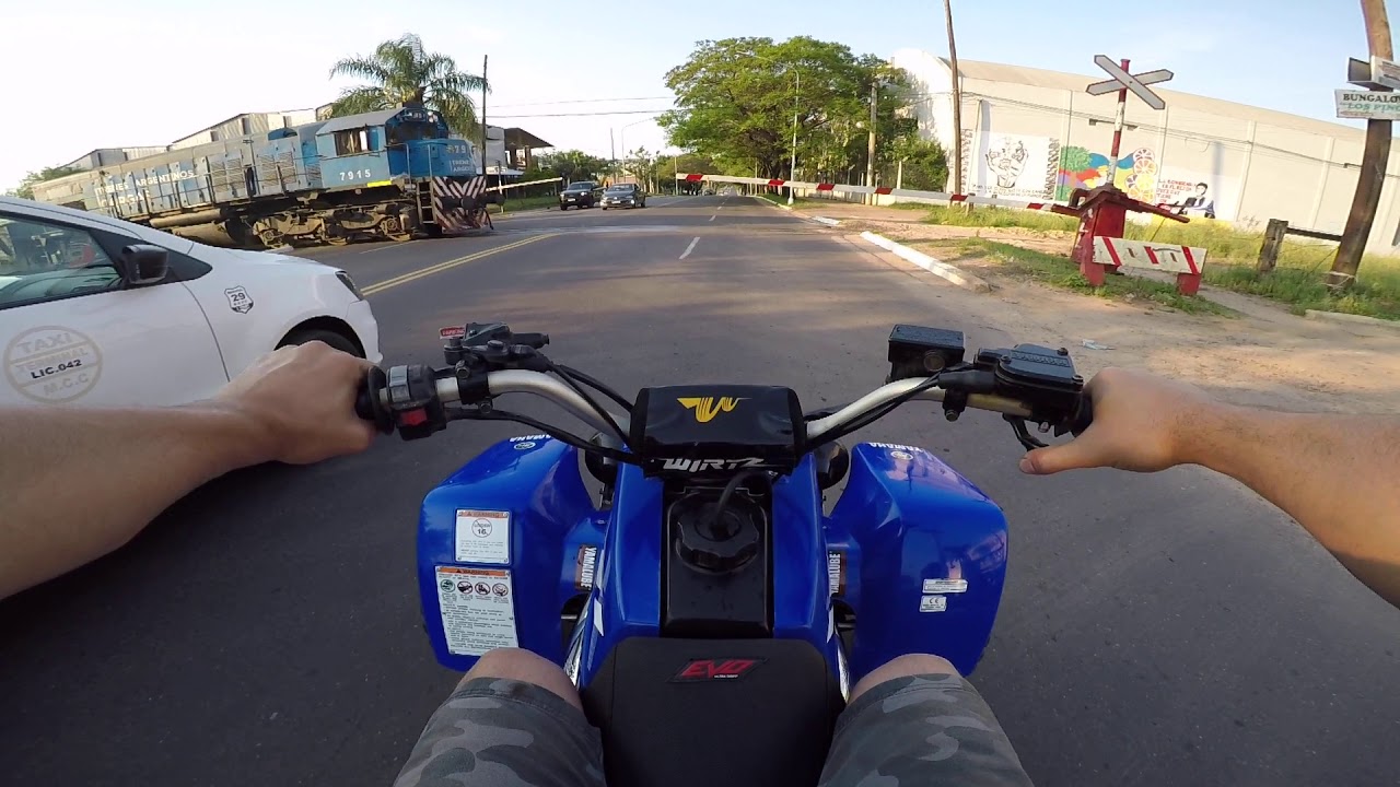 DANDO UNA VUELTA ! ! ! 😱😱😱  EN YAMAHA BANSHEE 350 ! 😍😍😍