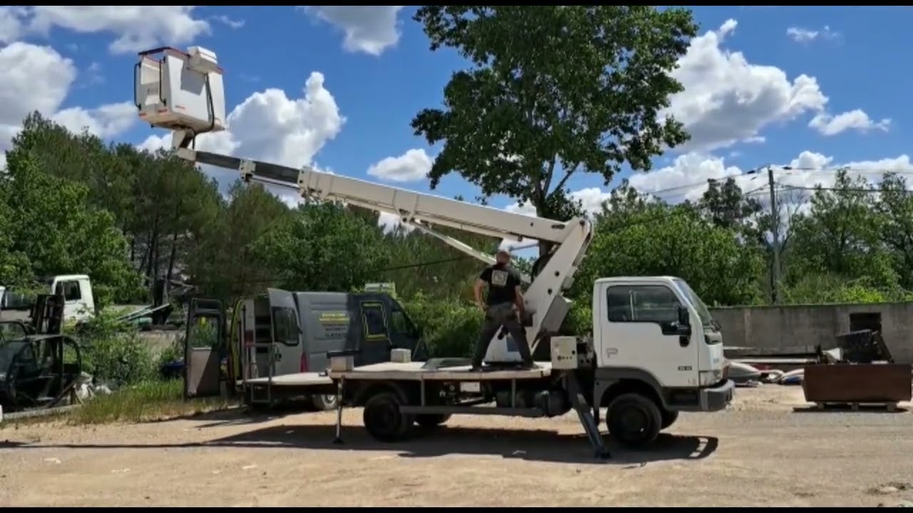 Used Nissan Autel 187 HP 2005 Truck mounted aerial platform | equippo.com