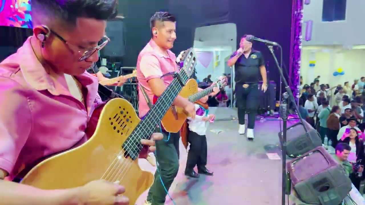CONCIERTO EN VIVO CARNAVALES 2025 - ZURI PERU