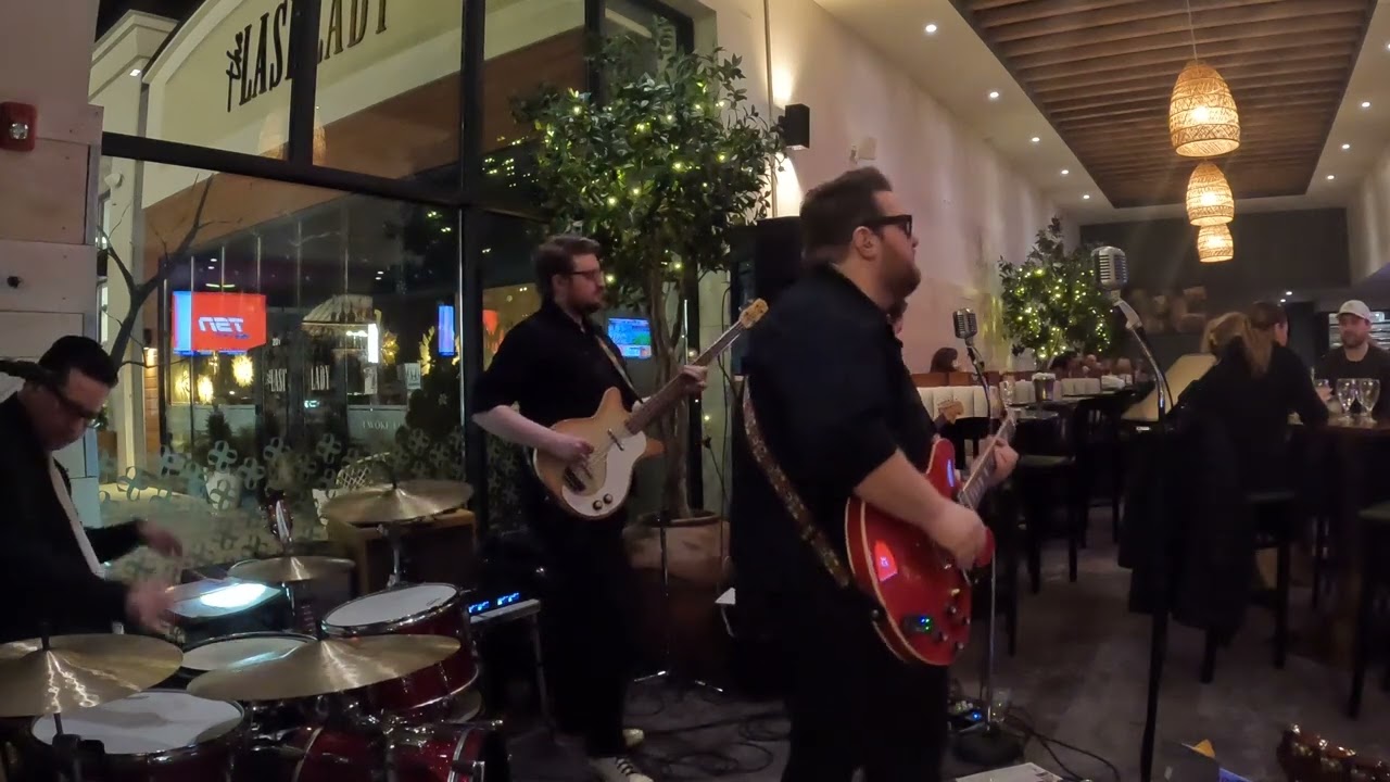 Four in a Row - Rock Around The Clock