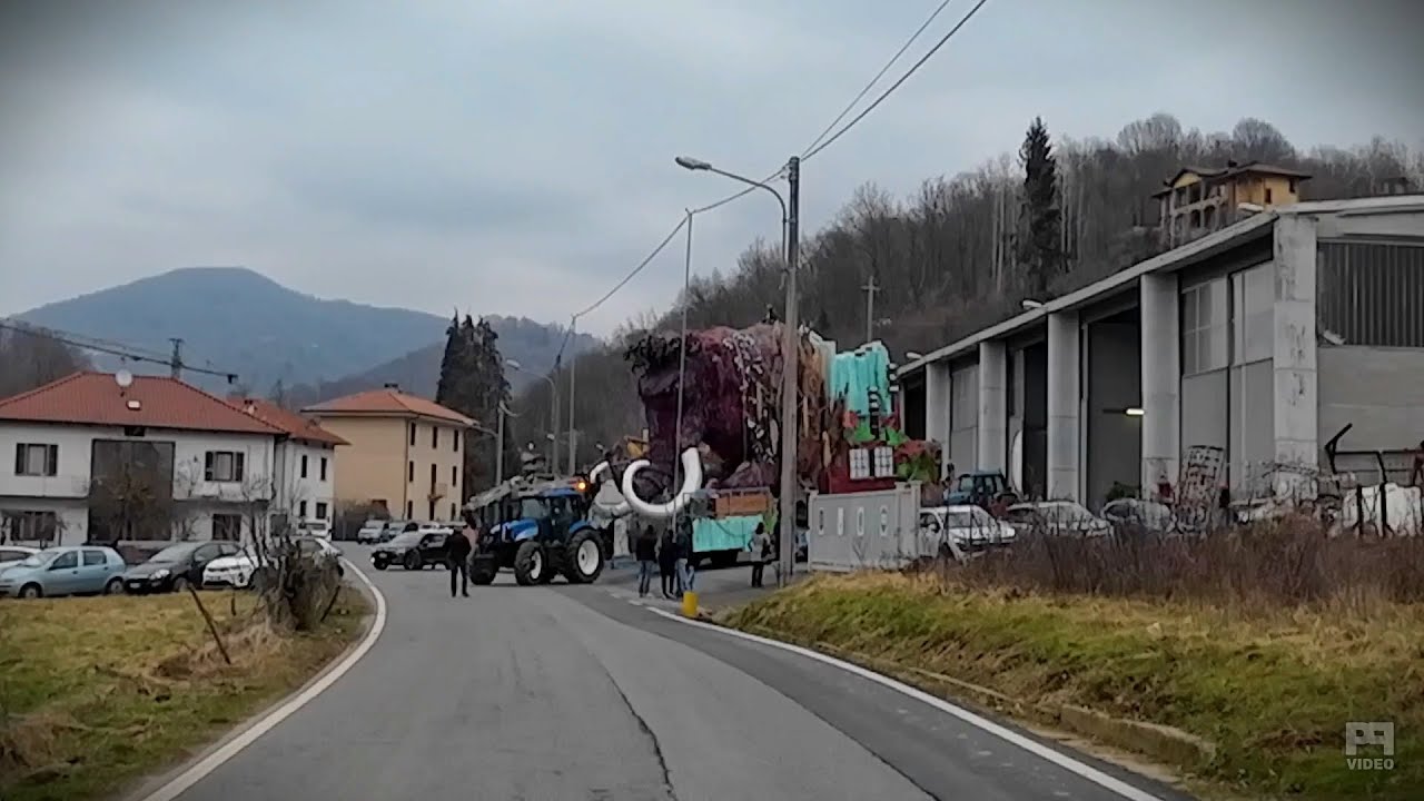 Carnevale di Borgosesia 2025 - Prima uscita dei carri [Plus Video]